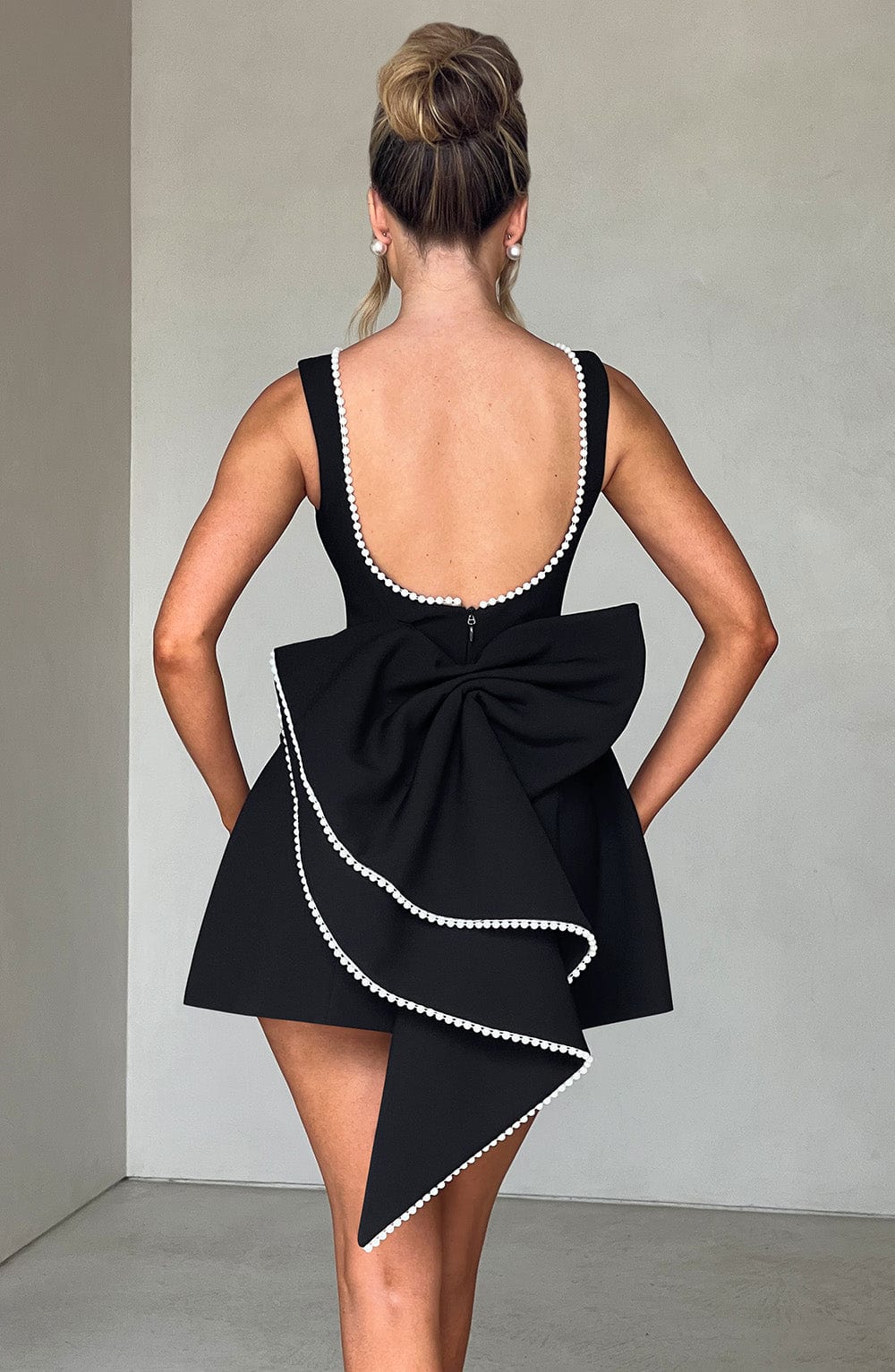Kel | Women's Backless Bow-Accent Mini Dress